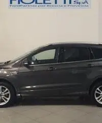 FORD Kuga 2.0 TDCI 150 CV Start&Stop Powershift 4WD Tita FORD Kuga 2.0 TDCI 150 CV Start&Stop Powershift 4WD Tita