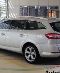 FORD MONDEO 2.0 TDCI TITANIUM POWERSHIFT 163 CV Cambio automatico + Pe FORD MONDEO 2.0 TDCI TITANIUM POWERSHIFT 163 CV Cambio automatico + Pe