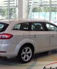 FORD MONDEO 2.0 TDCI TITANIUM POWERSHIFT 163 CV Cambio automatico + Pe FORD MONDEO 2.0 TDCI TITANIUM POWERSHIFT 163 CV Cambio automatico + Pe