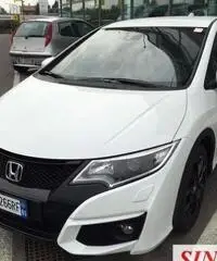 HONDA Civic 1.6 i-DTEC Sport Navi KM ZERO HONDA Civic 1.6 i-DTEC Sport Navi KM ZERO