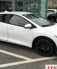 HONDA Civic 1.6 i-DTEC Sport Navi KM ZERO HONDA Civic 1.6 i-DTEC Sport Navi KM ZERO