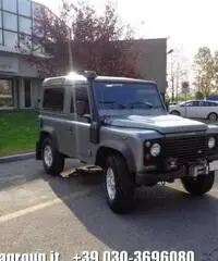 LAND ROVER Defender 90 2.2 TD4 Station Wagon N1