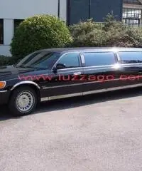 Lincoln - Limousine Executive Lincoln - Limousine Executive