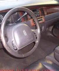 Lincoln - Limousine Executive Lincoln - Limousine Executive