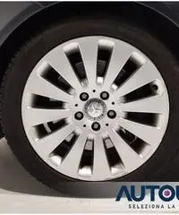 MERCEDES-BENZ C 320 CDI ELEGANCE BERLINA AUT CRUISE XENON CERCHI 17'