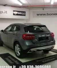 MERCEDES-BENZ GLA 180 d Automatic Sport
