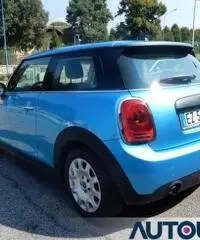 MINI One 1.2 ONE NEOPATENTATI SOLO 18.000 KM NUOVA MINI One 1.2 ONE NEOPATENTATI SOLO 18.000 KM NUOVA