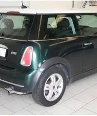 MINI One  1.6 16V deluxe GARANZIA 12 MESI MINI One  1.6 16V deluxe GARANZIA 12 MESI
