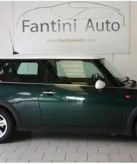MINI One  1.6 16V deluxe GARANZIA 12 MESI MINI One  1.6 16V deluxe GARANZIA 12 MESI