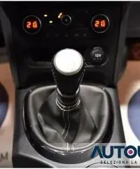 NISSAN Qashqai 1.6 DCI DPF 360° PELLE NAVI TETTO CERCHI 18' CRUIS