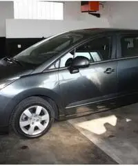 PEUGEOT 5008 2.0 HDi 150CV NAVI. GARANZIA 12 MESI