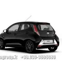 TOYOTA Aygo 1.0 VVT-i 69 CV 5 p. MT  x-play