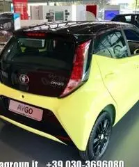 TOYOTA Aygo 1.0 VVT-i 69 CV 5 porte MT x-cite - OMAGGIO NAVI