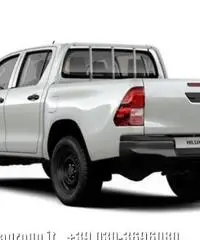 TOYOTA Hilux 2.4 D-4D 4WD 4 porte Double Cab Comfort