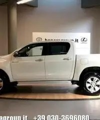 TOYOTA Hilux 2.4 D-4D 2WD Double Cab Lounge MY16