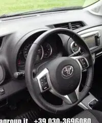 TOYOTA Yaris 1.0 5 porte Lounge