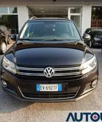 VOLKSWAGEN Tiguan 2.0 TDI 4MOTION DSG SPORT&STYLE 4X4 AUT SENS CRUIS
