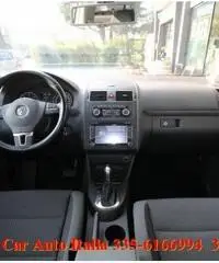 VOLKSWAGEN Touran 2.0 TDI 140CV DSG Highline AUTOMATICA NAVI 5 POSTI VOLKSWAGEN Touran 2.0 TDI 140CV DSG Highline AUTOMATICA NAVI 5 POSTI