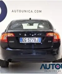 VOLVO S60 D3 GEARTRONIC MOMENTUM AUT NAVI PELLE SENS LED
