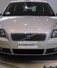 VOLVO V50 2.0 D MOMENTUM