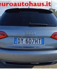 AUDI A4 Avant 2.7 V6 TDI  mult. Advanced (Navi,DVD,Pelle) AUDI A4 Avant 2.7 V6 TDI  mult. Advanced (Navi,DVD,Pelle)
