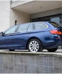 BMW 525 d xDrive Touring Futura C.AUTOMATICO NAVI TETTO BMW 525 d xDrive Touring Futura C.AUTOMATICO NAVI TETTO