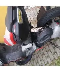 VENDO SCOOTER APRILIA SR