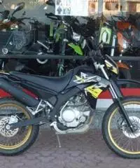 YAMAHA XT 125 R YAMAHA XT 125 R