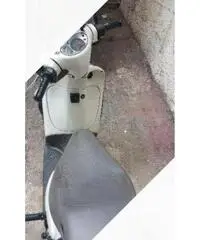 Aprilia Scarabeo 100 - 2006 Aprilia Scarabeo 100 - 2006