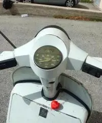 PIAGGIO VESPA PX 125E  PIAGGIO VESPA PX 125E