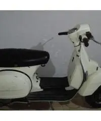 Vendesi vespa  150 del 2009 ottimo stato  causa inutilizzo
