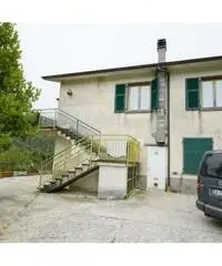Casa indipendente in Vendita a 240.000 Casa indipendente in Vendita a 240.000