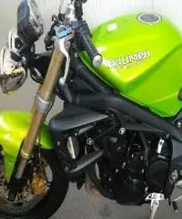 TRIUMPH Street Triple 675 Export price www.actionbike.it