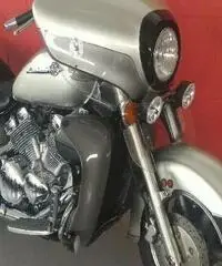 YAMAHA XVZ 1300 Venture royal star