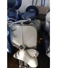 Vendo vespa faro basso Vendo vespa faro basso