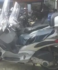 PIAGGIO Beverly Scooter cc 200