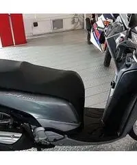 Honda SH 300 I - Km. 16800, Euro 3400 Honda SH 300 I - Km. 16800, Euro 3400