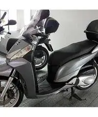 Honda SH 300 I - Km. 16800, Euro 3400 Honda SH 300 I - Km. 16800, Euro 3400