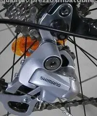 IBRIDA RUOTE DI 700X22 NUOVA KM ZERO IBRIDA RUOTE DI 700X22 NUOVA KM ZERO
