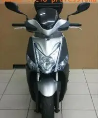 KYMCO Agility 200 € 3  seminuovo km 5600 del 2015 KYMCO Agility 200 € 3  seminuovo km 5600 del 2015