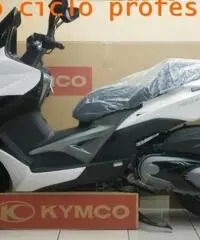 KYMCO Xciting 400i NUOVA VERSIONE € 4 NUOVO SCONTO € 800.00 KYMCO Xciting 400i NUOVA VERSIONE € 4 NUOVO SCONTO € 800.00
