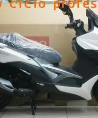 KYMCO Xciting 400i NUOVA VERSIONE € 4 NUOVO SCONTO € 800.00 KYMCO Xciting 400i NUOVA VERSIONE € 4 NUOVO SCONTO € 800.00