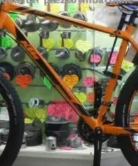 NOVITA' MTB 27.5 KTM NUOVA DI FABBRICA KM ZERO NOVITA' MTB 27.5 KTM NUOVA DI FABBRICA KM ZERO