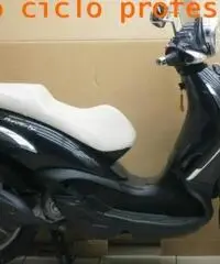 PIAGGIO Beverly 125 TOURER CON GARANZIA LEGALE DI CONFORMITA PIAGGIO Beverly 125 TOURER CON GARANZIA LEGALE DI CONFORMITA