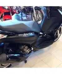 PIAGGIO BEVERLY 300 POLICE PIAGGIO BEVERLY 300 POLICE