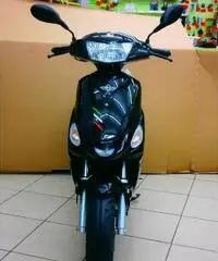 scooter OVER B1  50 cc km zero scooter OVER B1  50 cc km zero