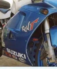 Vendo Suzuki RGV 250 Gamma Vendo Suzuki RGV 250 Gamma