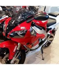 YAMAHA R 1 YAMAHA R 1