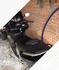 Yamaha T Max - 2005