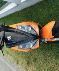 Vendo scooter 50 cc.